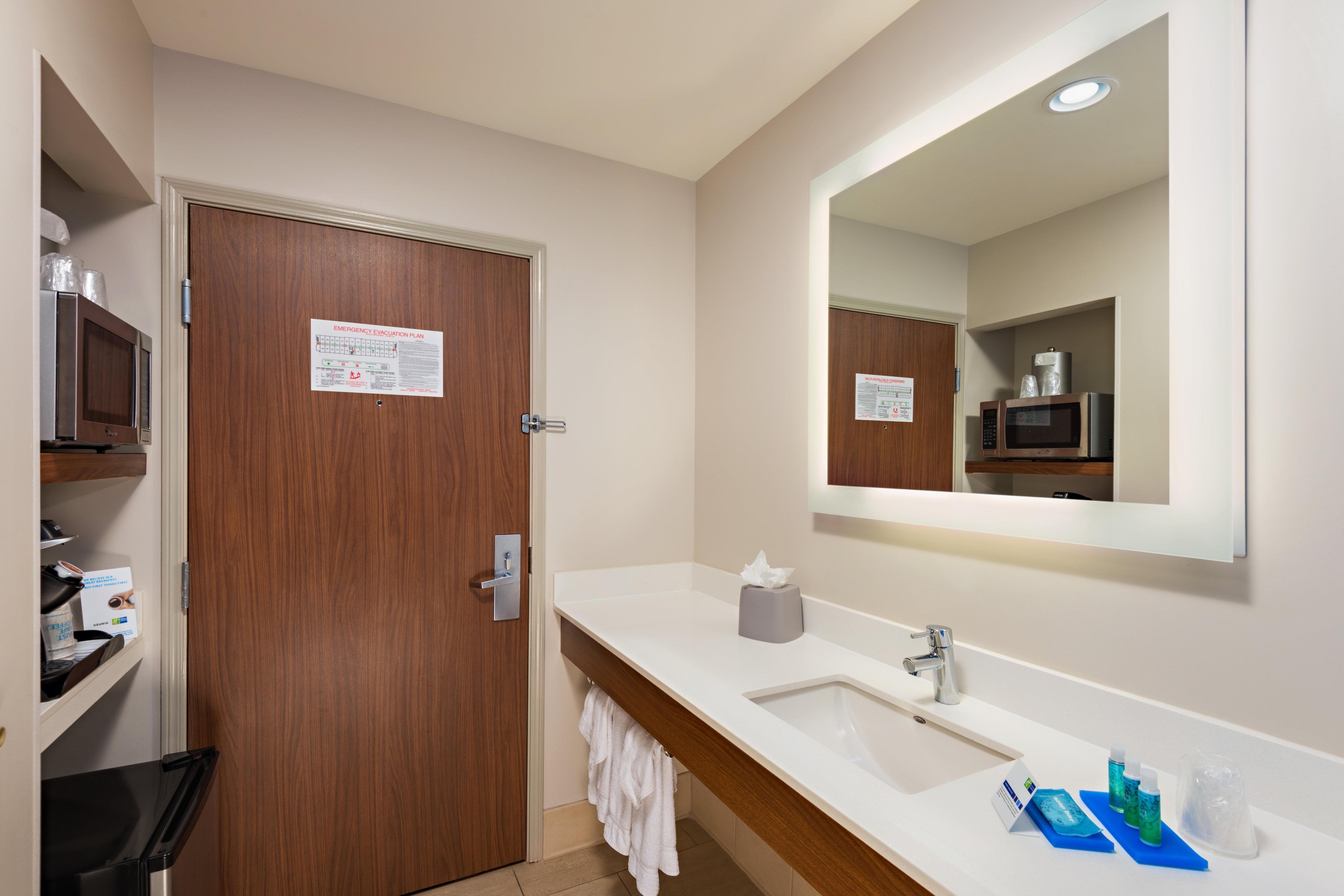 Holiday Inn Express Peoria North - Glendale By Ihg Buitenkant foto