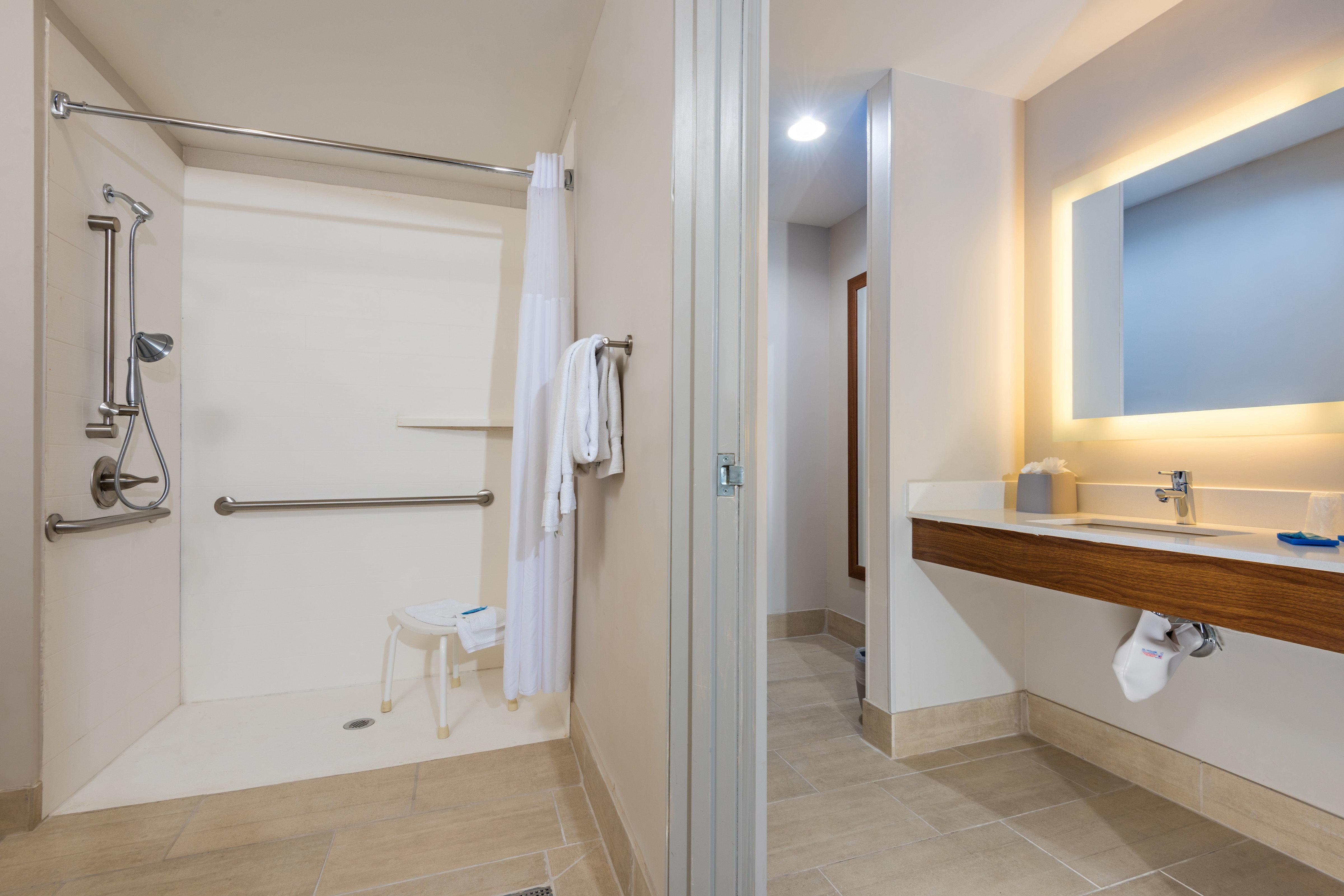 Holiday Inn Express Peoria North - Glendale By Ihg Buitenkant foto