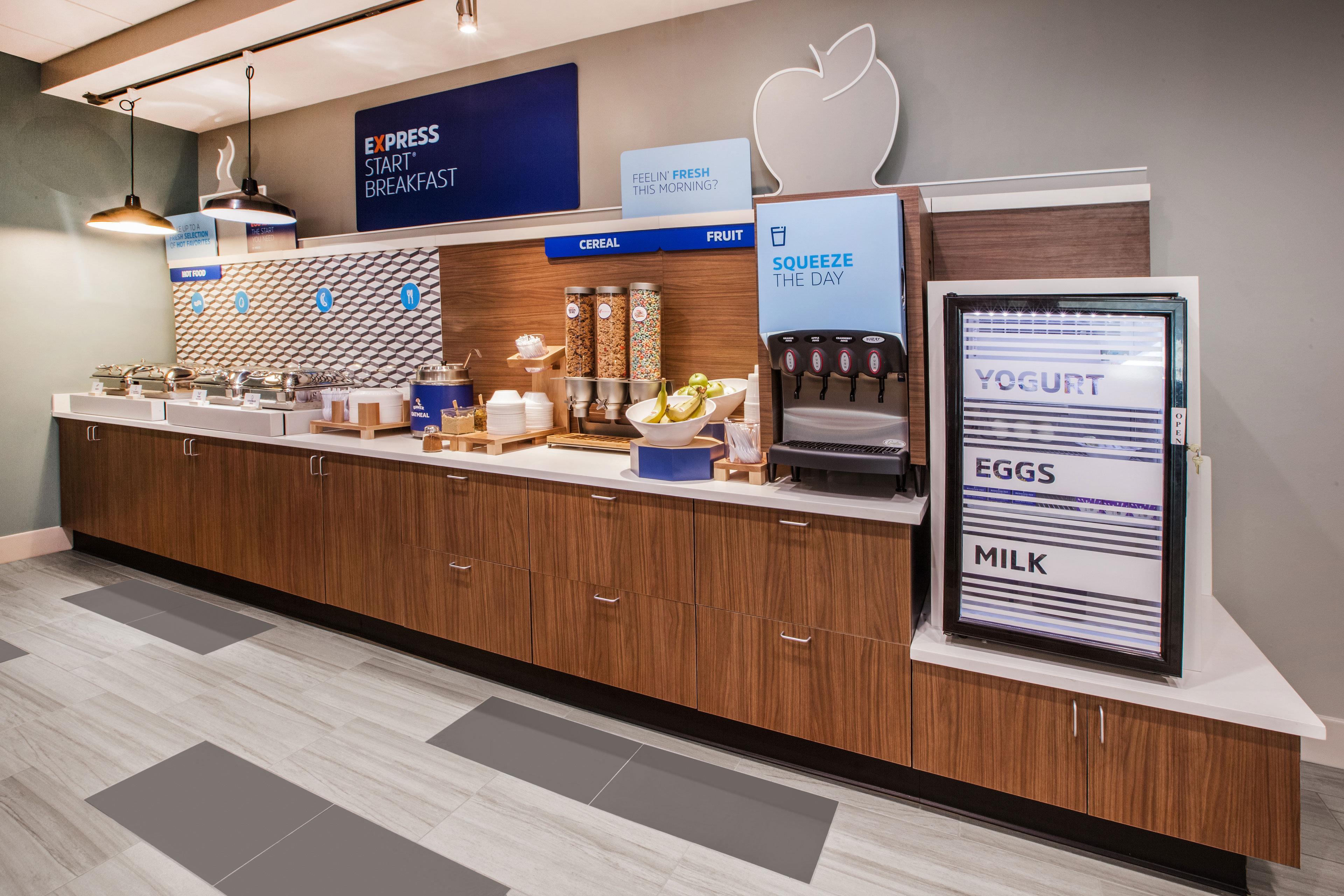 Holiday Inn Express Peoria North - Glendale By Ihg Buitenkant foto