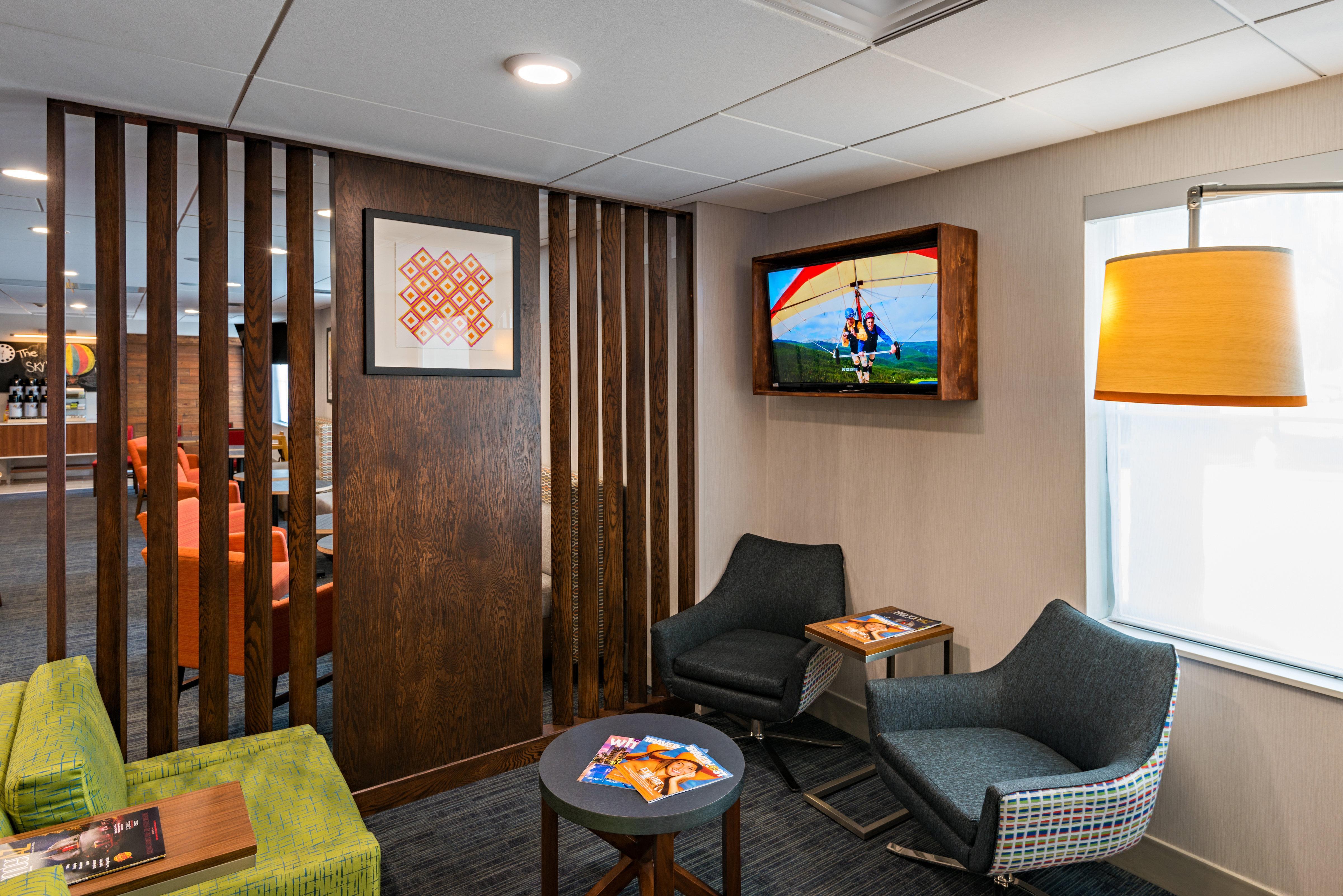 Holiday Inn Express Peoria North - Glendale By Ihg Buitenkant foto