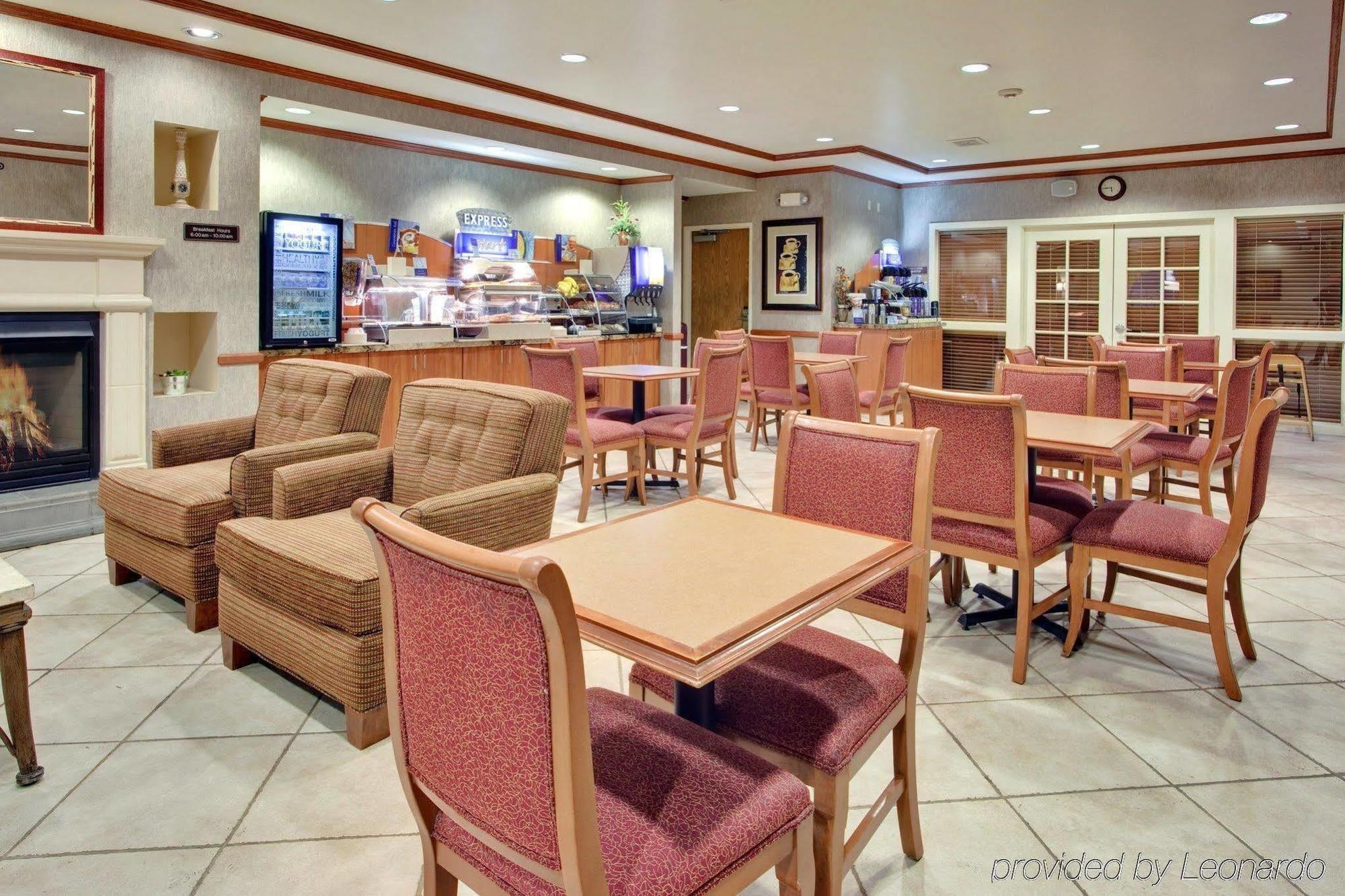 Holiday Inn Express Peoria North - Glendale By Ihg Buitenkant foto